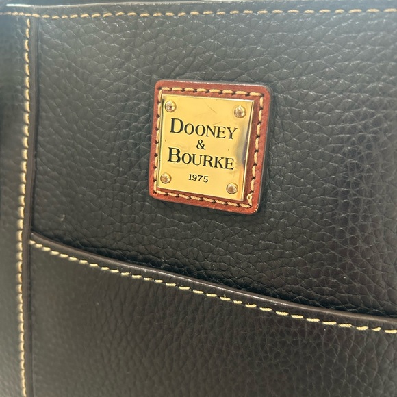 Dooney & Bourke Pebble Grain Lexington Handbag - Picture 4 of 11